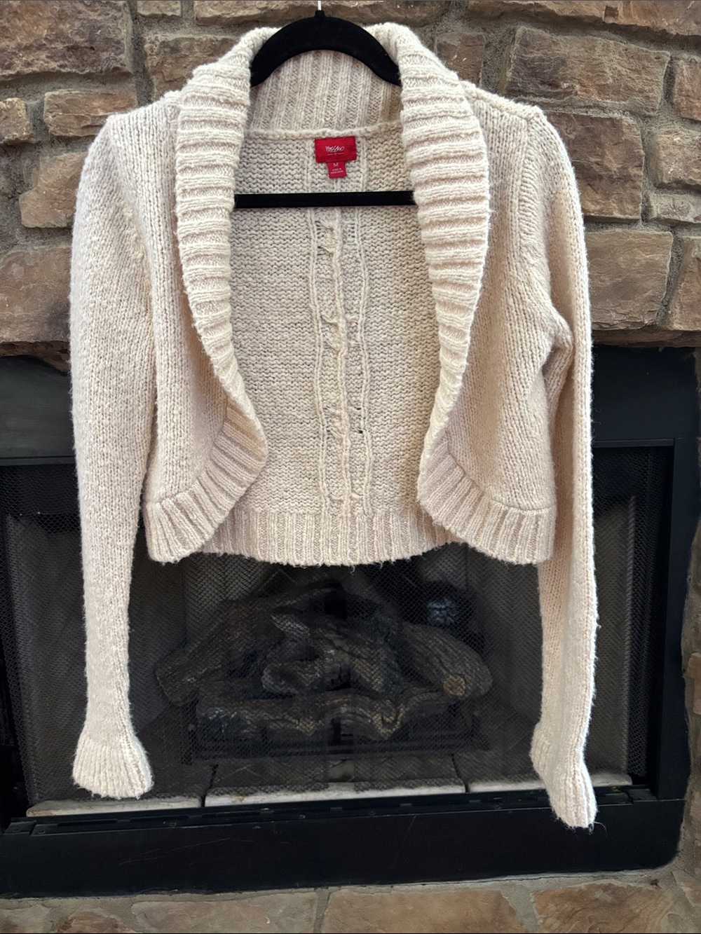 Cream Shawl-Collar Cropped Sweater Cardigan. Medium